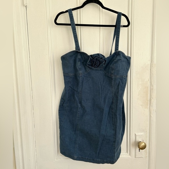 Anthropologie Porridge Denim Rosette Chambray Mini Dress - Picture 4 of 8